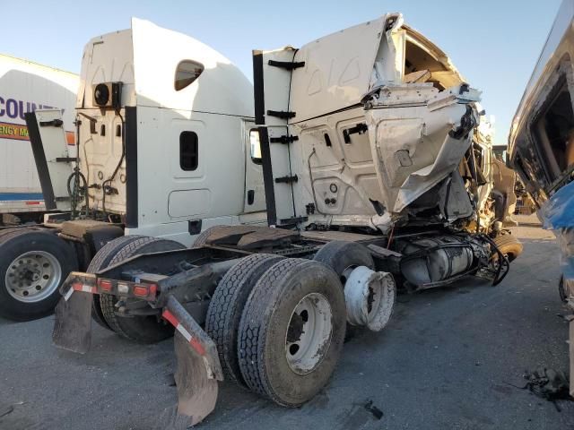 2022 Freightliner Cascadia 126