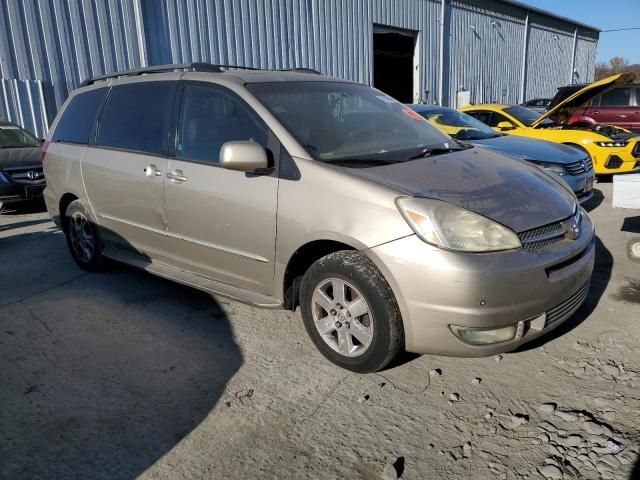 2005 Toyota Sienna XLE