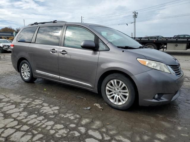 2011 Toyota Sienna XLE