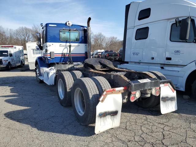 2015 Peterbilt 579