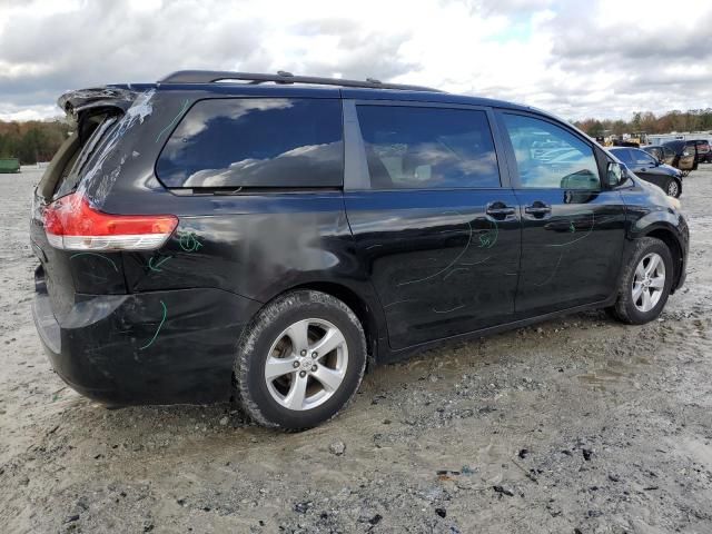 2011 Toyota Sienna LE