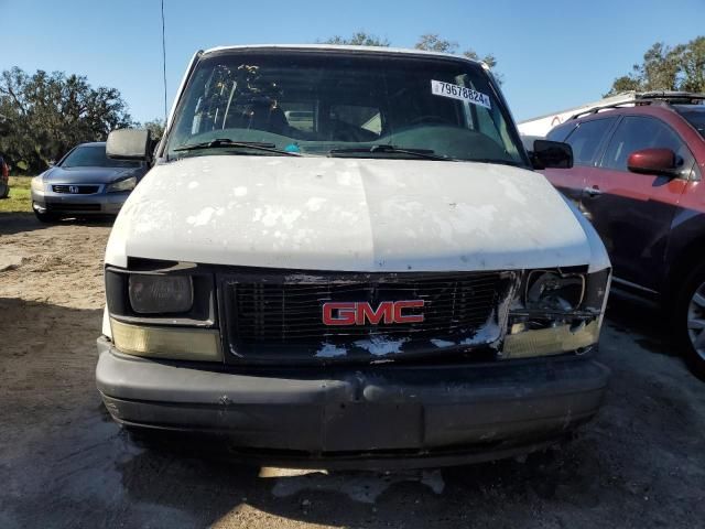 2002 GMC Safari XT