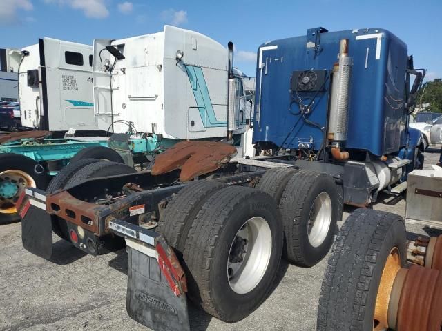 2007 Freightliner Conventional Columbia