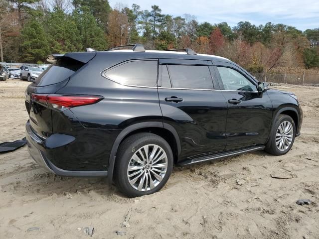 2022 Toyota Highlander Platinum