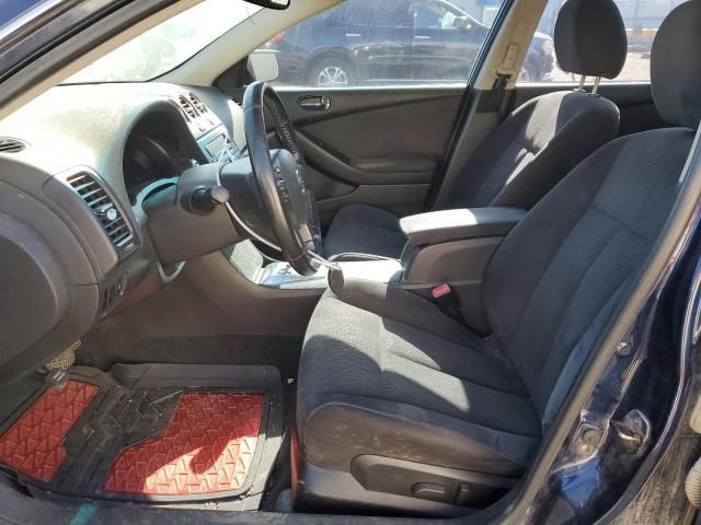 2010 Nissan Altima Base