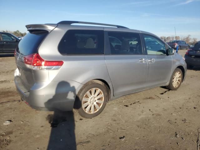 2012 Toyota Sienna LE