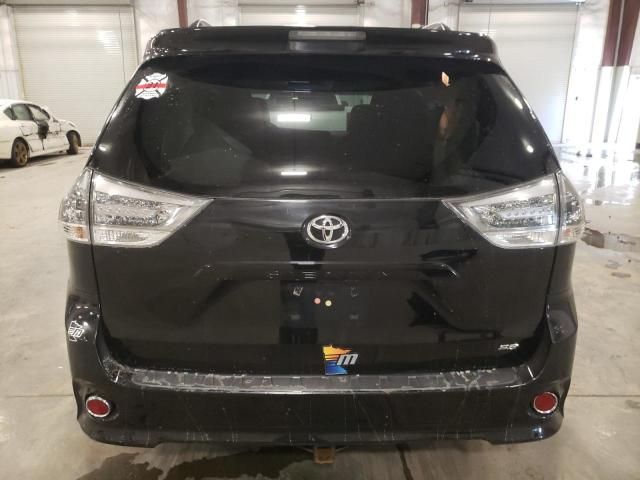 2017 Toyota Sienna SE