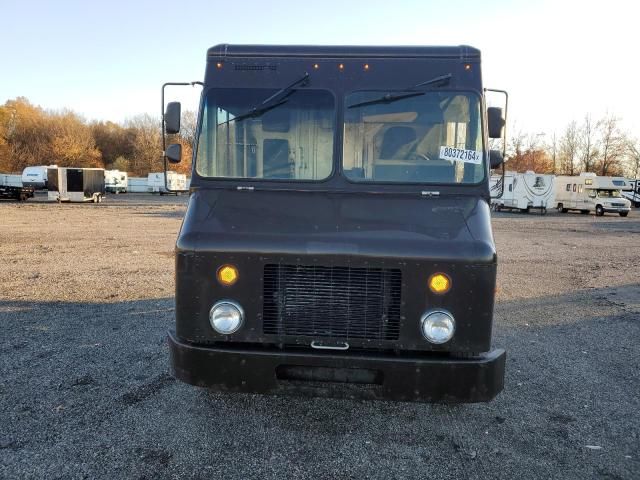 2009 Freightliner Chassis M Line WALK-IN Van