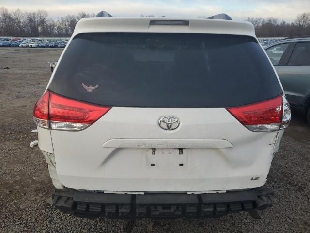 2014 Toyota Sienna LE