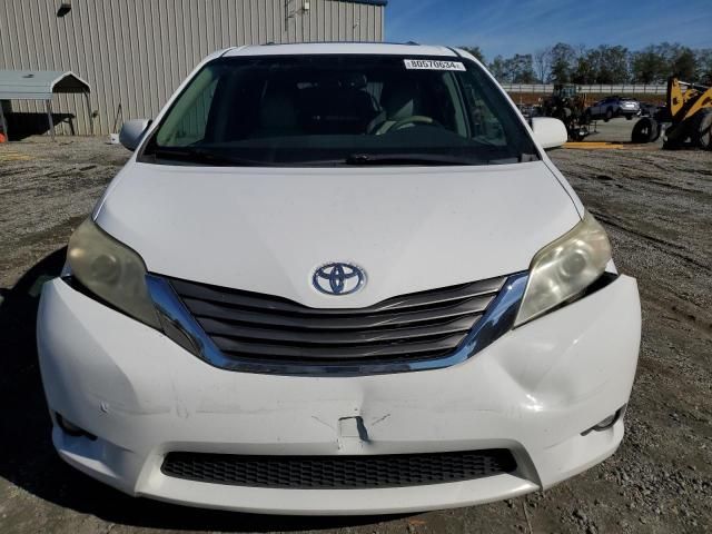 2011 Toyota Sienna XLE