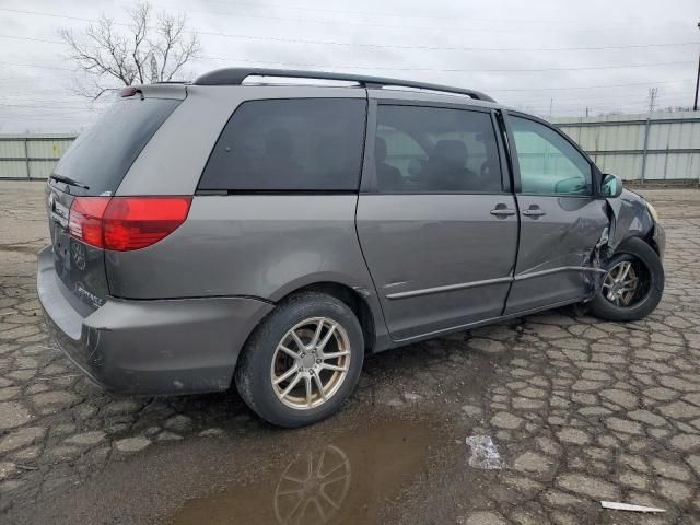 2005 Toyota Sienna XLE