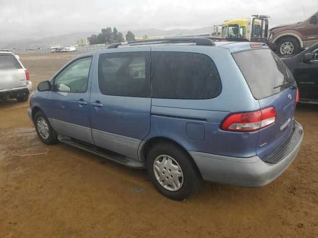 2002 Toyota Sienna LE