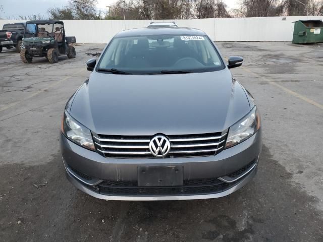 2013 Volkswagen Passat S