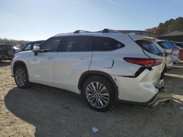 2021 Toyota Highlander Hybrid Platinum