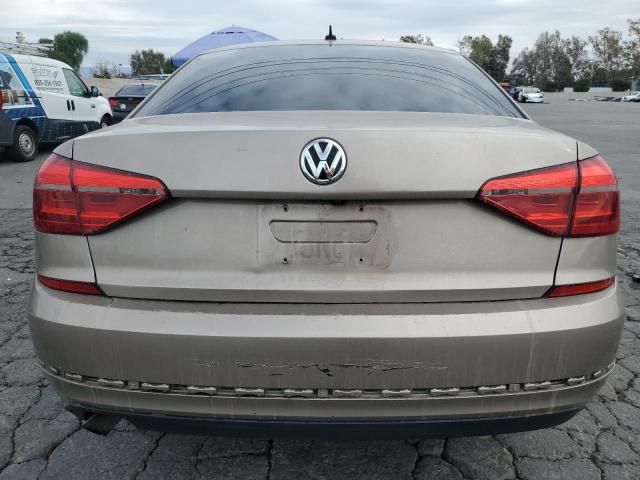 2016 Volkswagen Passat S