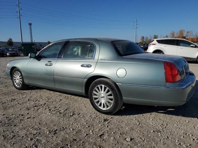 2004 Lincoln Town Car Ultimate