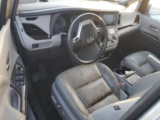 2019 Toyota Sienna XLE