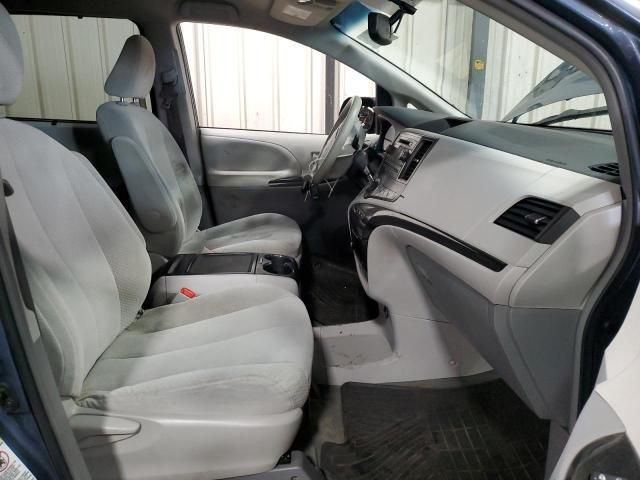 2014 Toyota Sienna LE