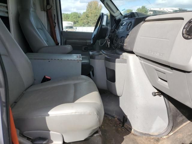 2016 Ford Econoline E350 Super Duty Cutaway Van