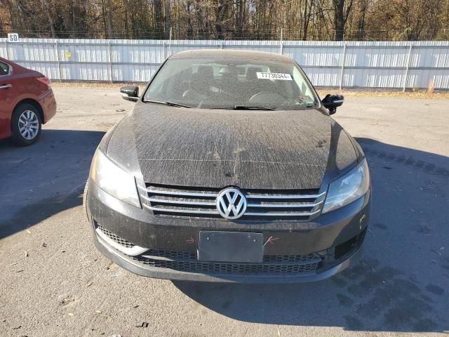 2013 Volkswagen Passat SE