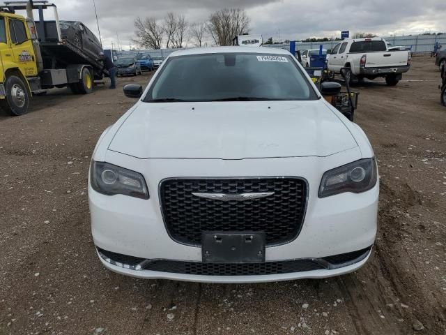 2019 Chrysler 300 Touring