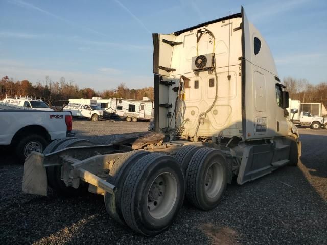 2016 Freightliner Cascadia 125