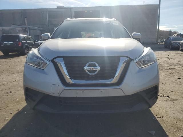 2019 Nissan Kicks S