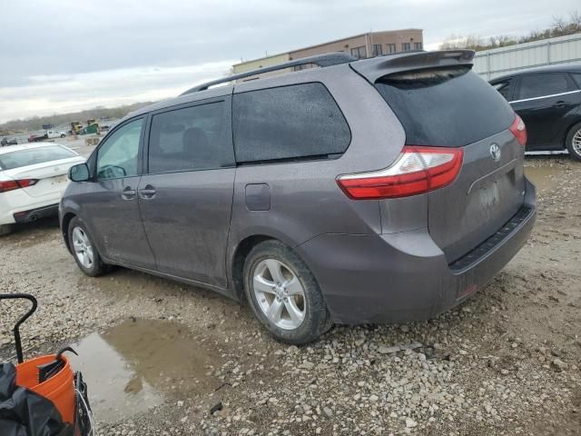 2015 Toyota Sienna LE