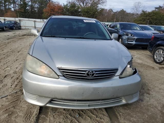 2005 Toyota Camry LE