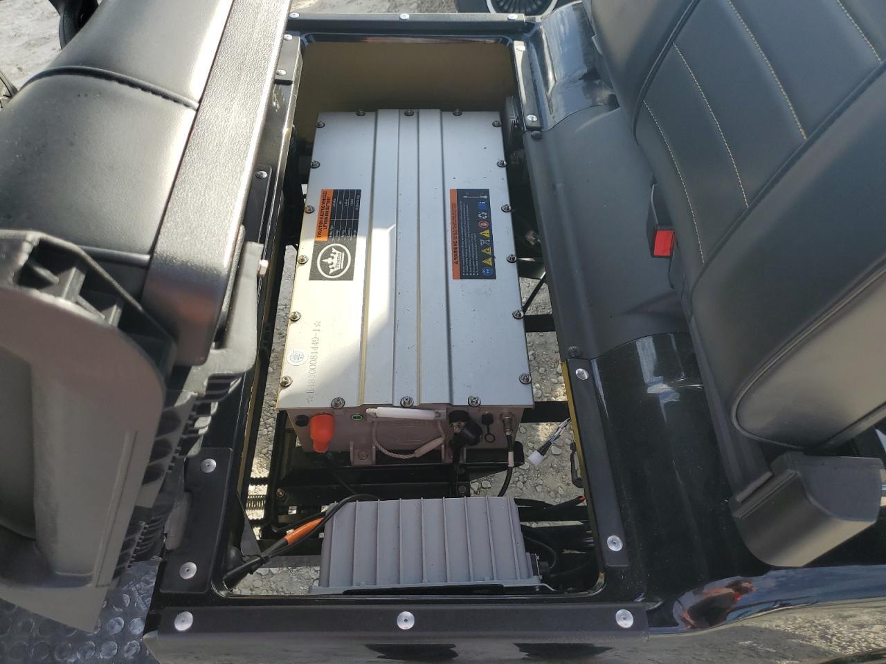 2024 Evolution Golf Cart