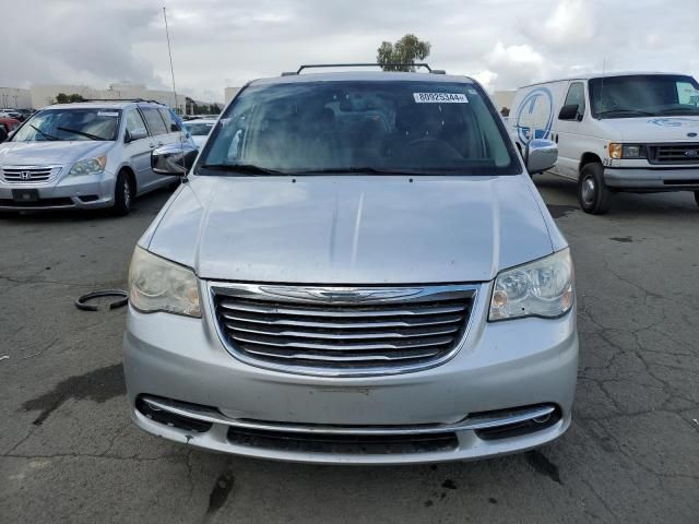 2011 Chrysler Town & Country Touring L