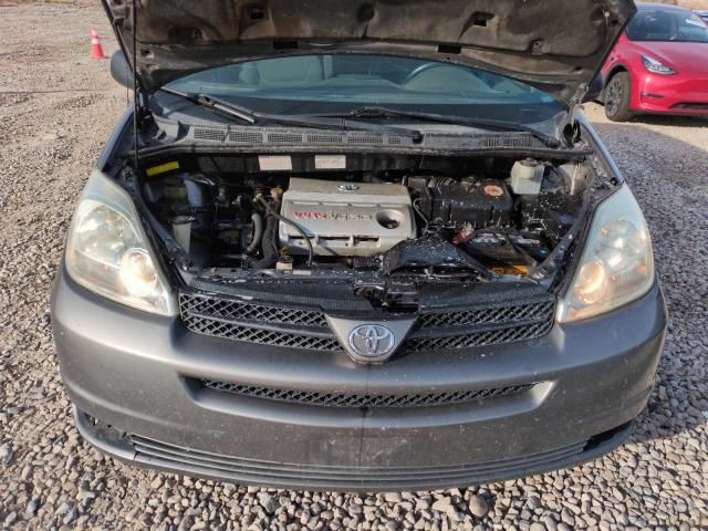 2005 Toyota Sienna CE