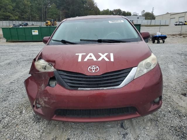 2012 Toyota Sienna LE