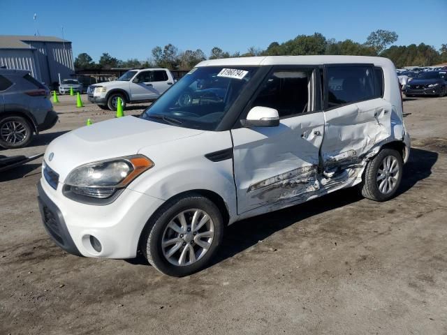 2013 KIA Soul +