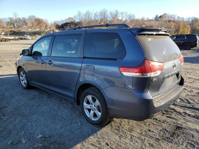 2013 Toyota Sienna LE