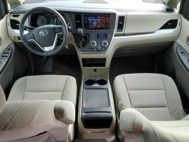 2015 Toyota Sienna LE