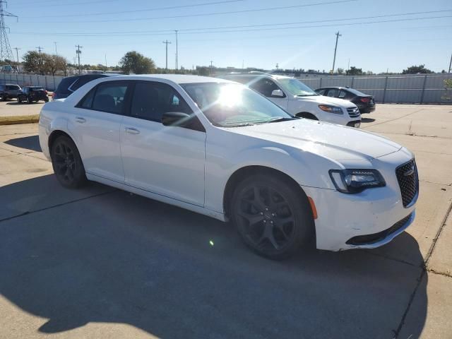 2021 Chrysler 300 Touring