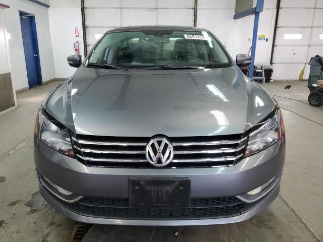 2014 Volkswagen Passat SEL