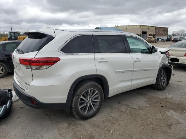 2017 Toyota Highlander SE