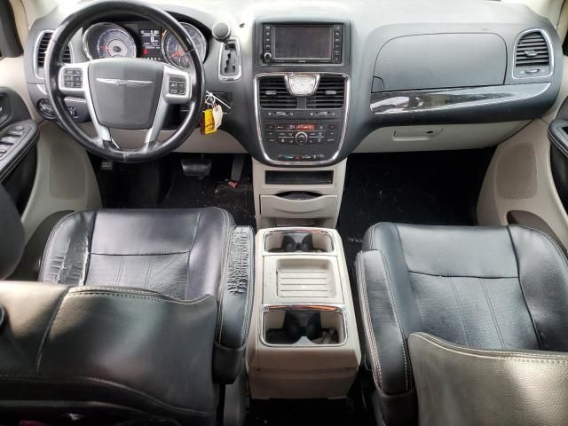 2012 Chrysler Town & Country Touring L