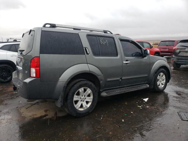 2005 Nissan Pathfinder LE