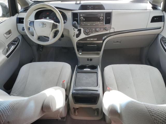 2011 Toyota Sienna LE