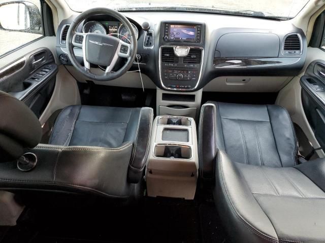 2012 Chrysler Town & Country Touring