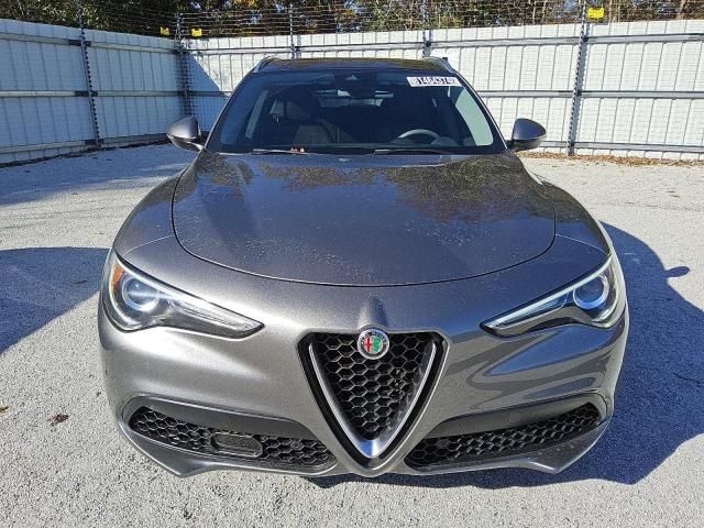 2018 Alfa Romeo Stelvio TI