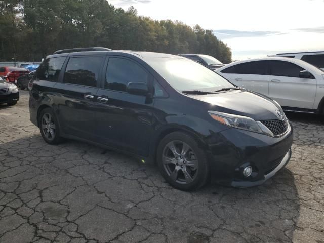 2017 Toyota Sienna SE