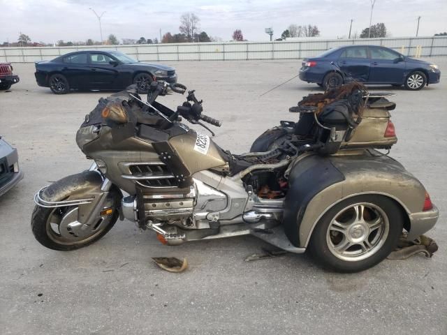 2002 Honda GL1800