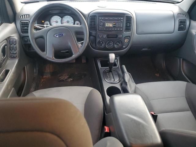 2005 Ford Escape XLS