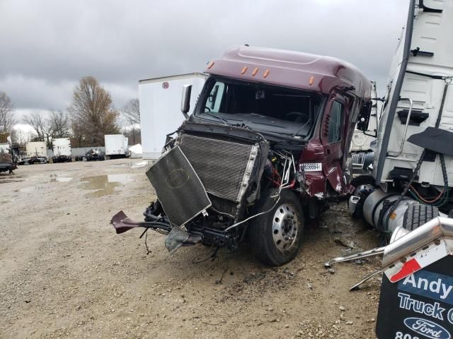 2020 Freightliner Cascadia 126