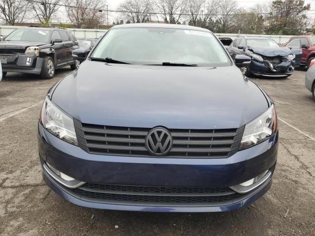 2014 Volkswagen Passat SEL