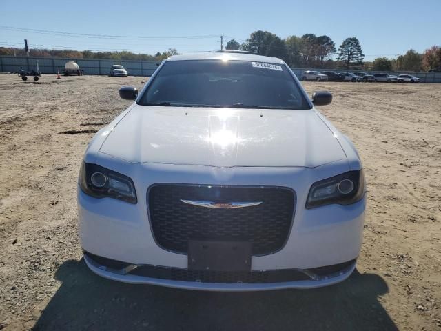 2019 Chrysler 300 Touring